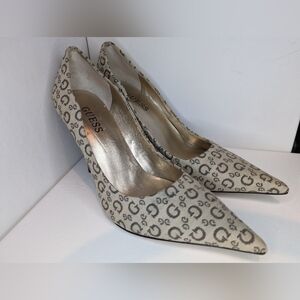 Guess Women's Heels Loren 2 Cream G Logo Fabric Pointed Toe Size 5.5M‎